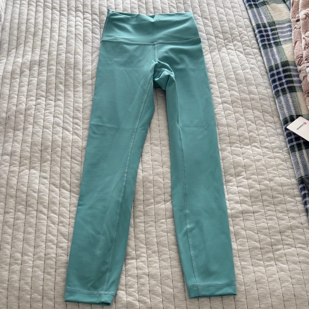 Women wundertrain Lululemon Leggings